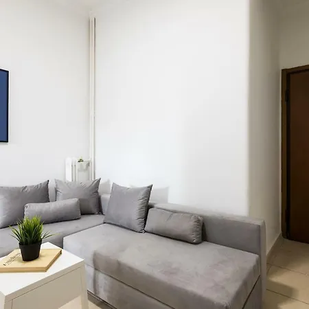 Two Bedroom Flat At Lycabettus Hill Atény