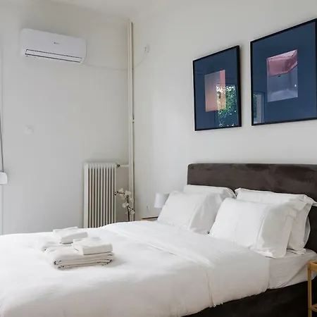 Two Bedroom Flat At Lycabettus Hill * Atenas