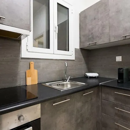 Two Bedroom Flat At Lycabettus Hill * Atenas